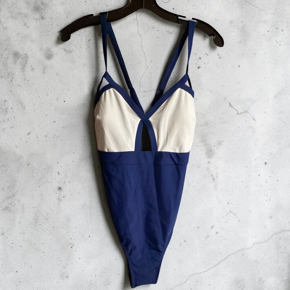 Cupshe Blue Ivory Colorblock One Piece Swimsuit Keyhole NWT Medium
